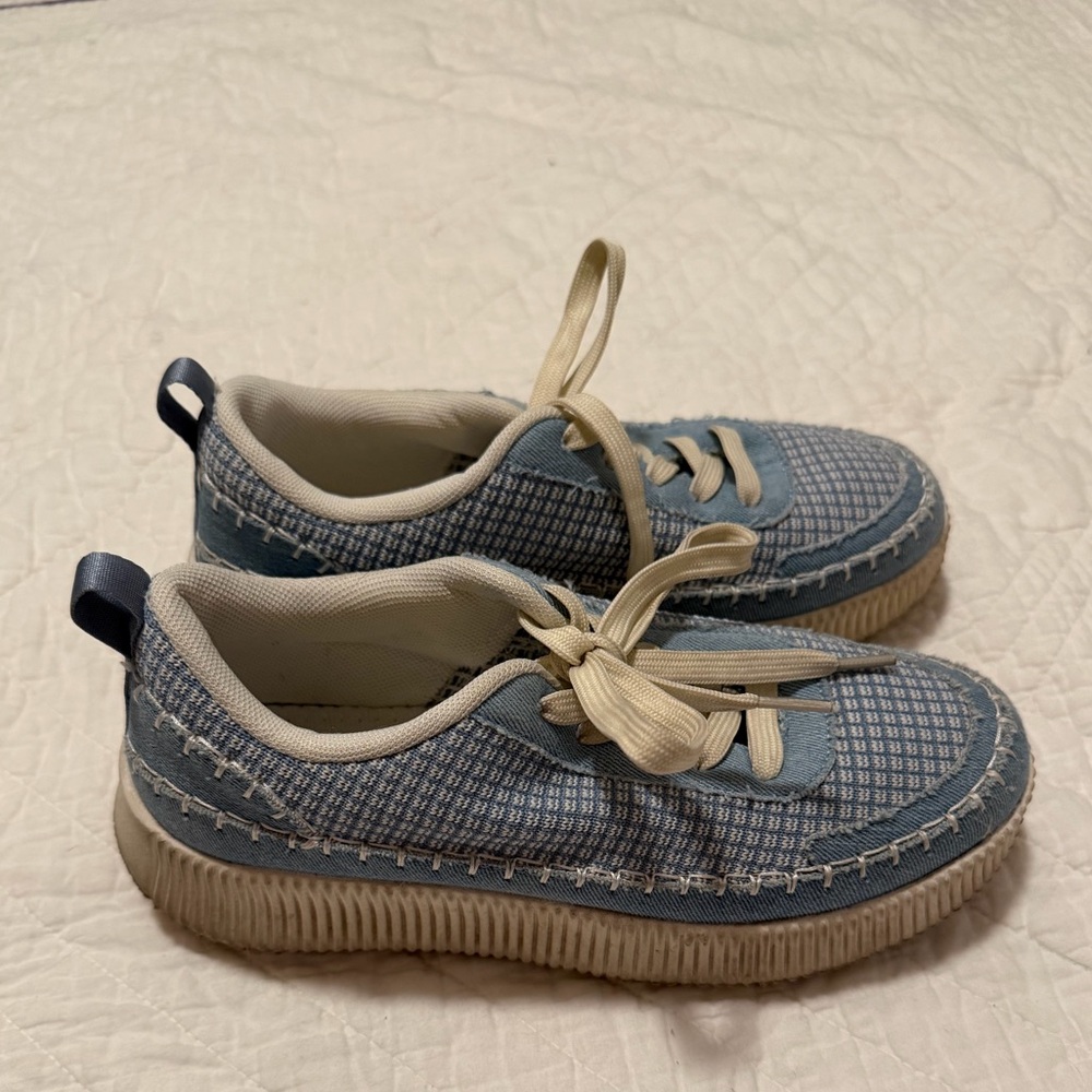 Blue and White Shoes - Picture 2 of 5